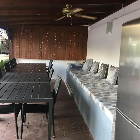 Costeres Villa *